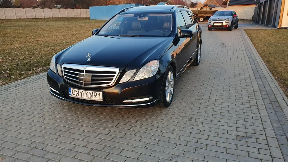 MERCEDES-BENZ E Klasa -