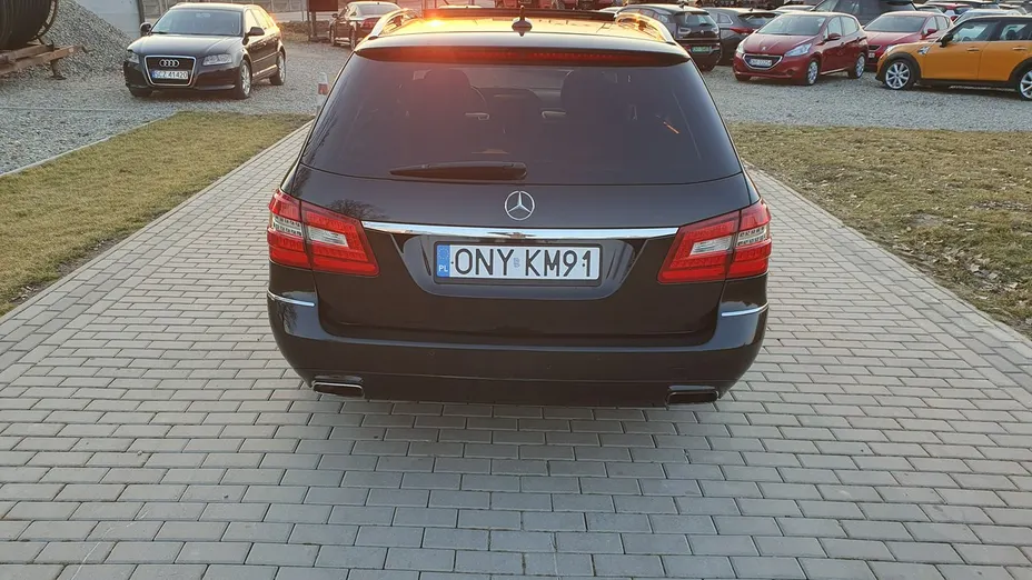 MERCEDES-BENZ E Klasa -