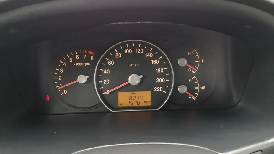 KIA Carens -