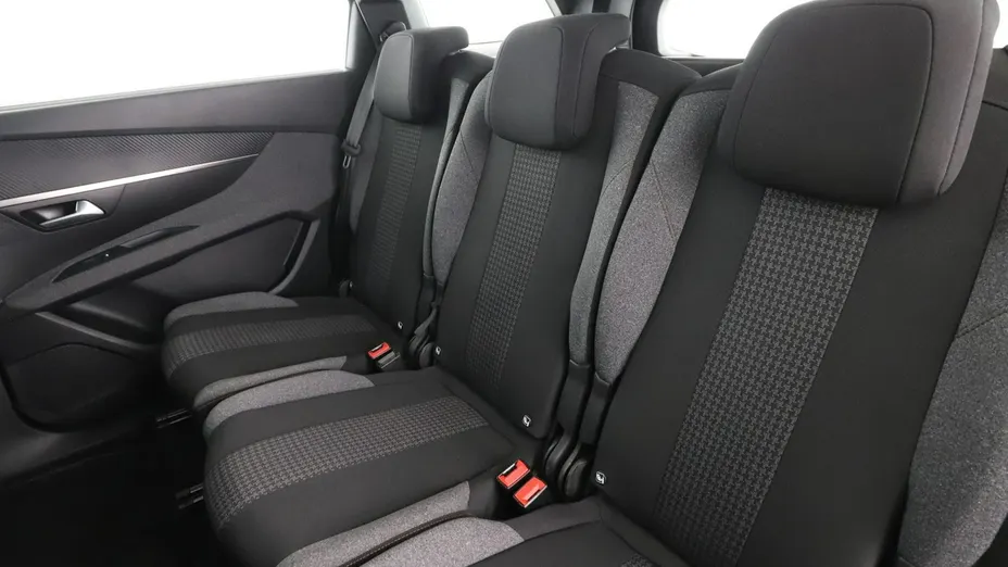PEUGEOT 5008 -