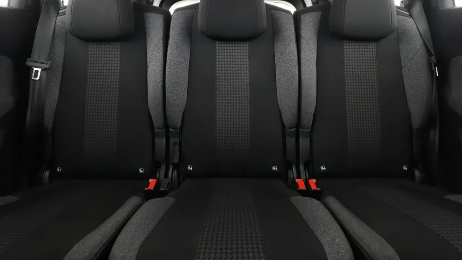 PEUGEOT 5008 -