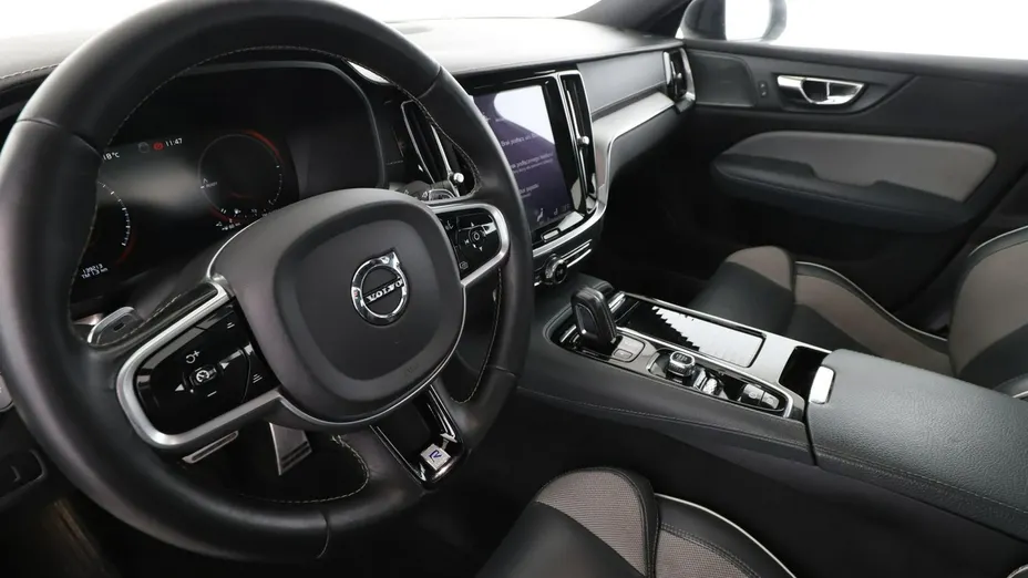 VOLVO S60 -