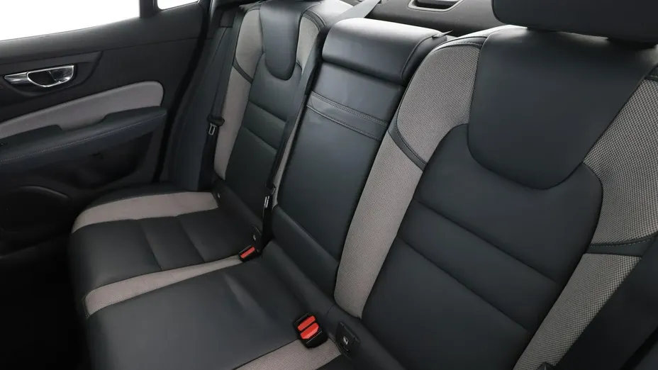 VOLVO S60 -