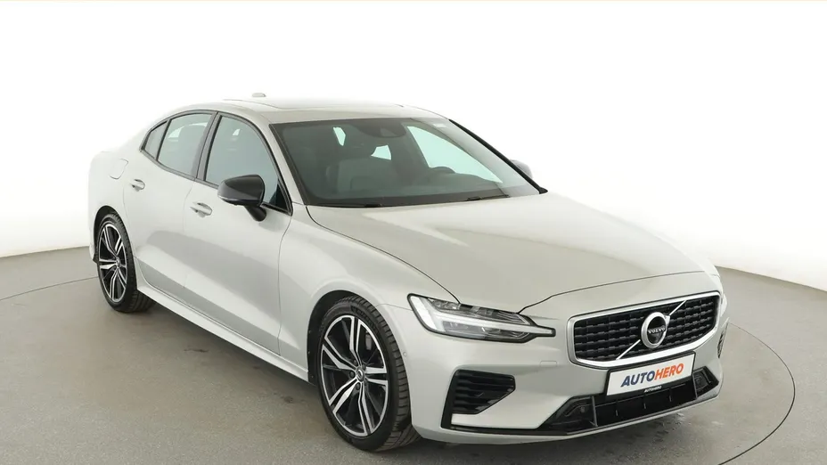 VOLVO S60 -