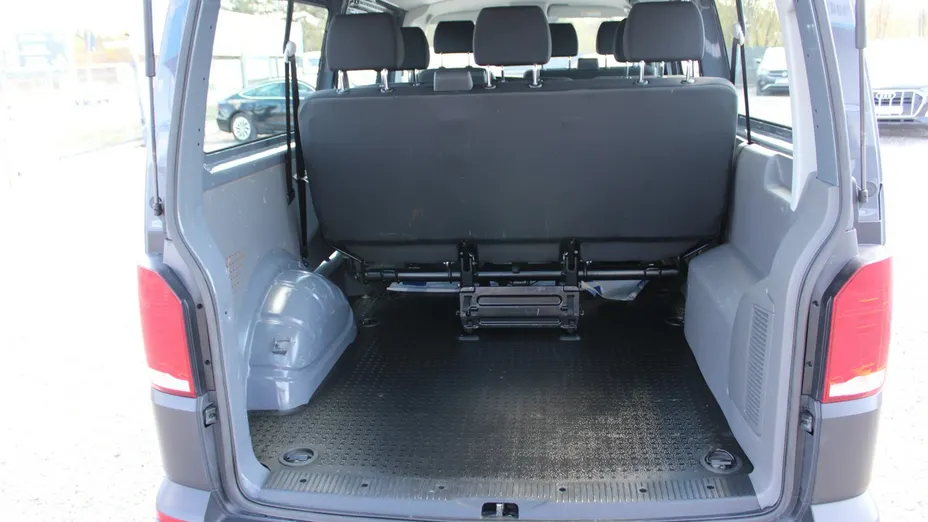VOLKSWAGEN Transporter -