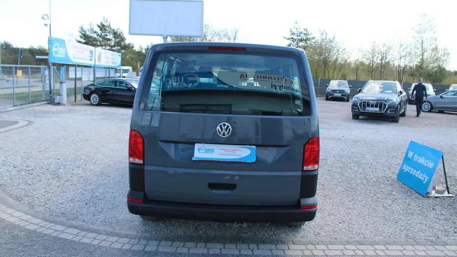 VOLKSWAGEN Transporter -