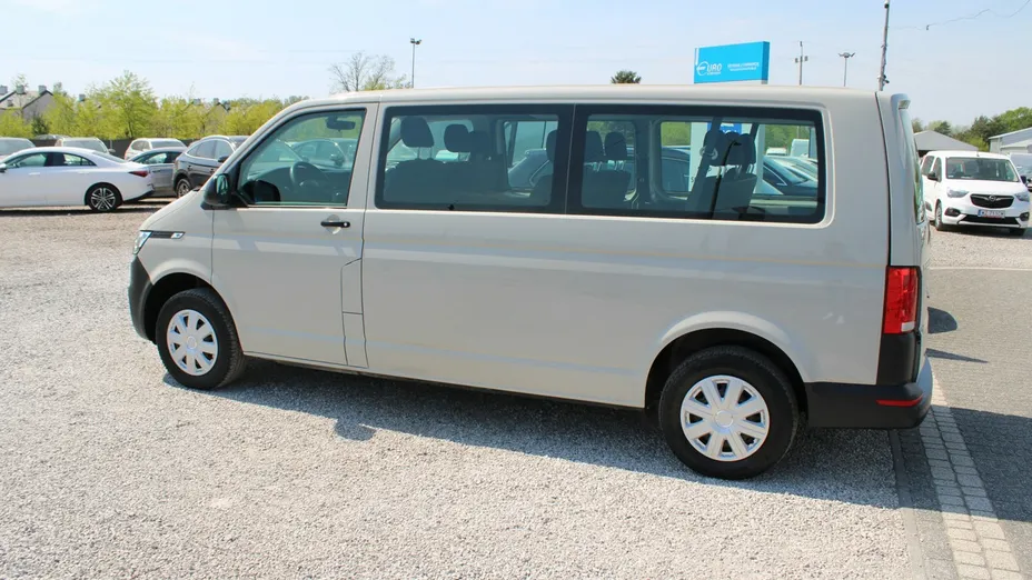 VOLKSWAGEN Transporter -