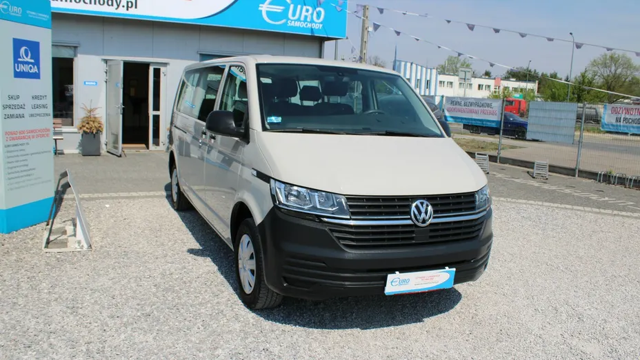 VOLKSWAGEN Transporter -