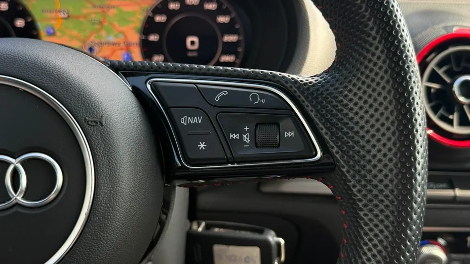 AUDI S3 Limousine -