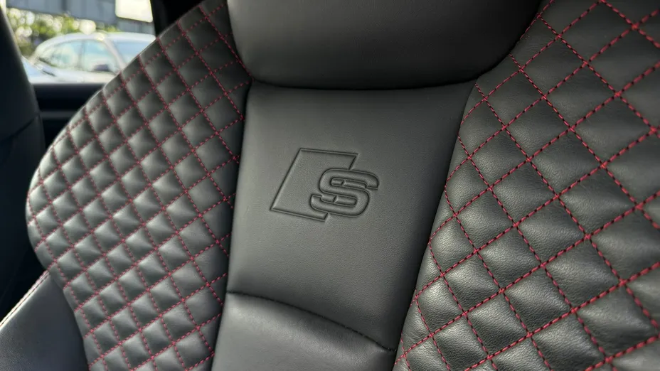 AUDI S3 Limousine -