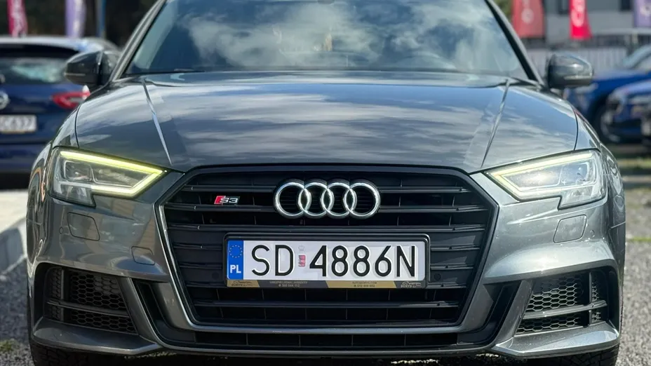 AUDI S3 Limousine -