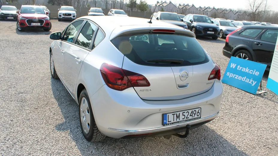 OPEL Astra -