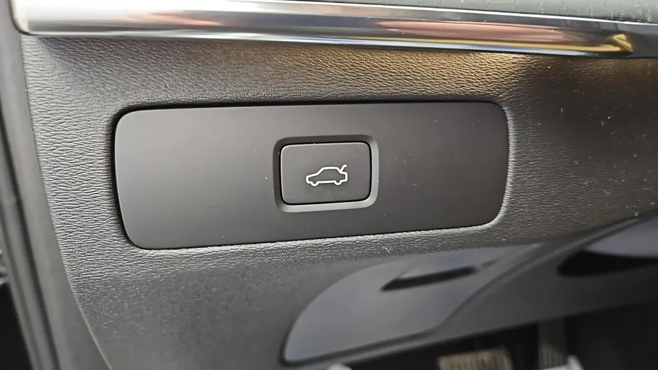 VOLVO XC90 -