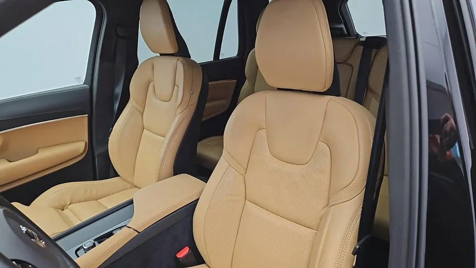 VOLVO XC90 -