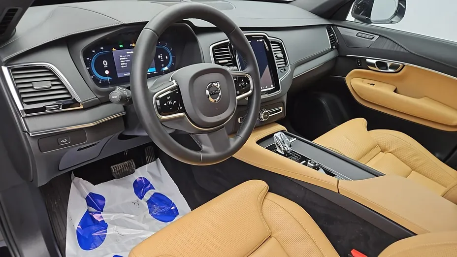 VOLVO XC90 -