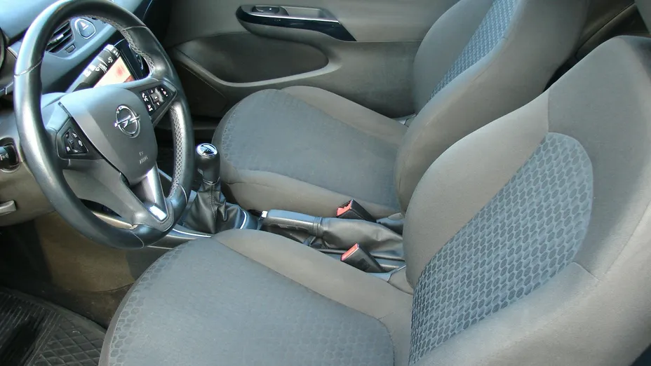 OPEL Corsa -
