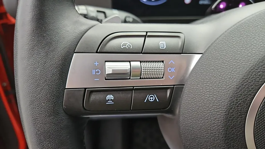 HYUNDAI Kona -