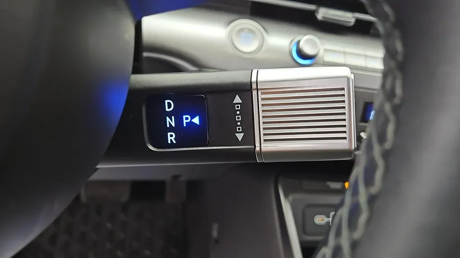 HYUNDAI Kona -