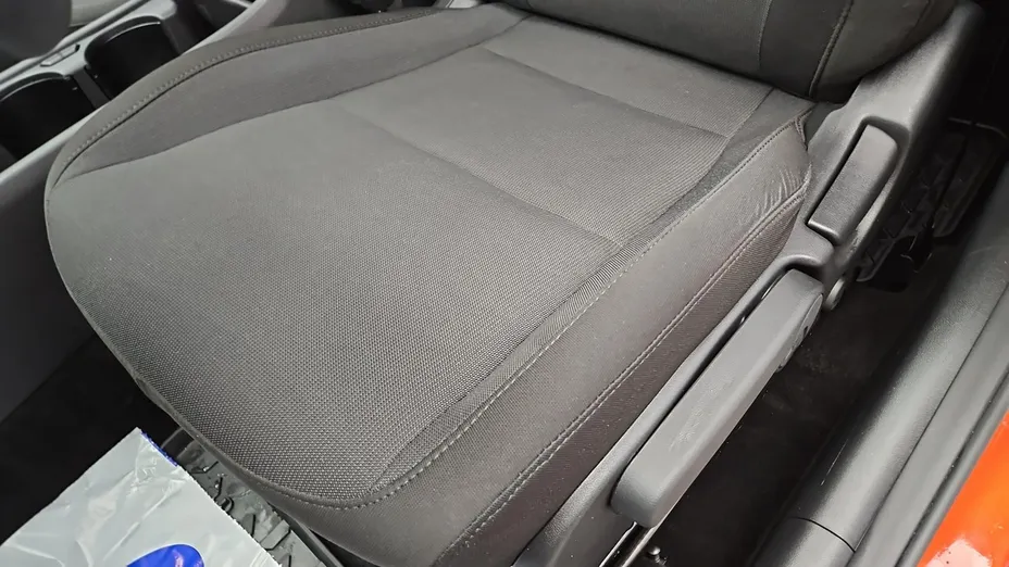 HYUNDAI Kona -
