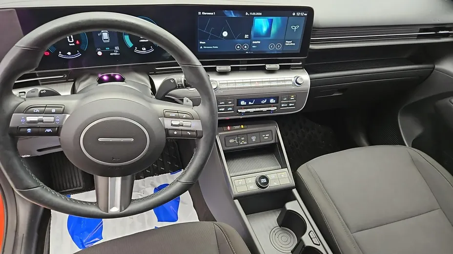 HYUNDAI Kona -