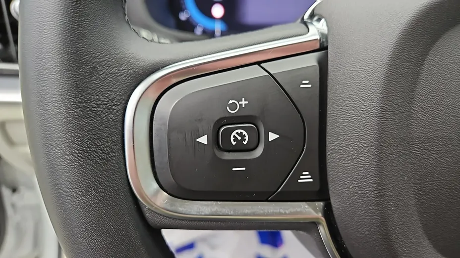 VOLVO V60 -
