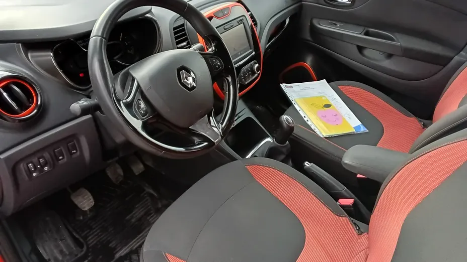 RENAULT Captur -