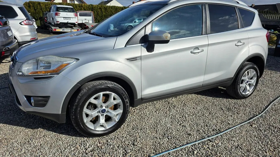 FORD Kuga -
