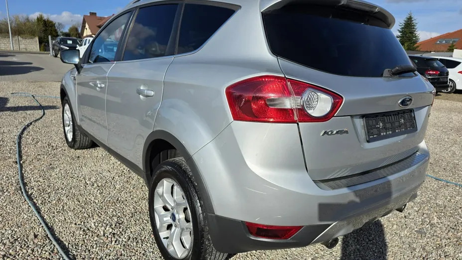 FORD Kuga -