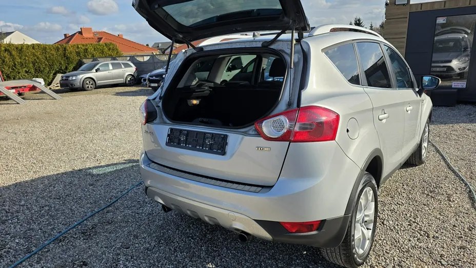 FORD Kuga -