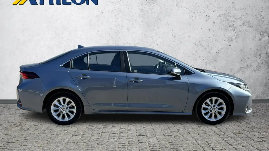 TOYOTA Corolla -