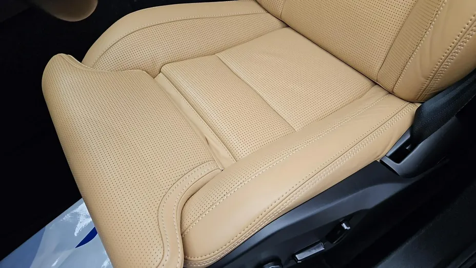 VOLVO XC60 -