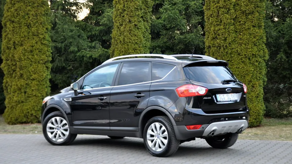 FORD Kuga -