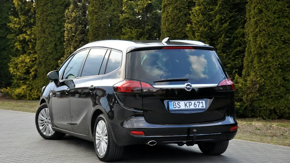 OPEL Zafira -