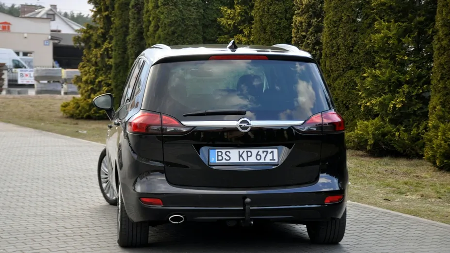 OPEL Zafira -