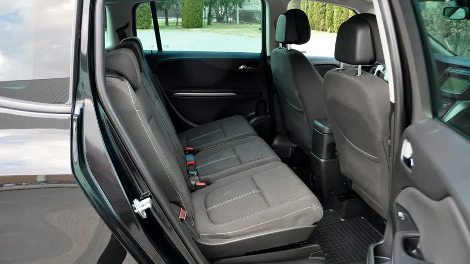 OPEL Zafira -
