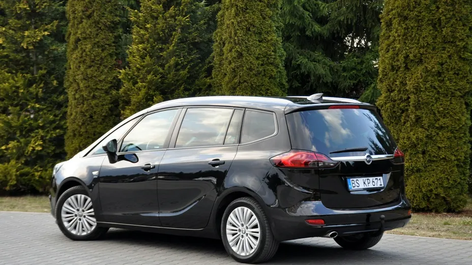 OPEL Zafira -