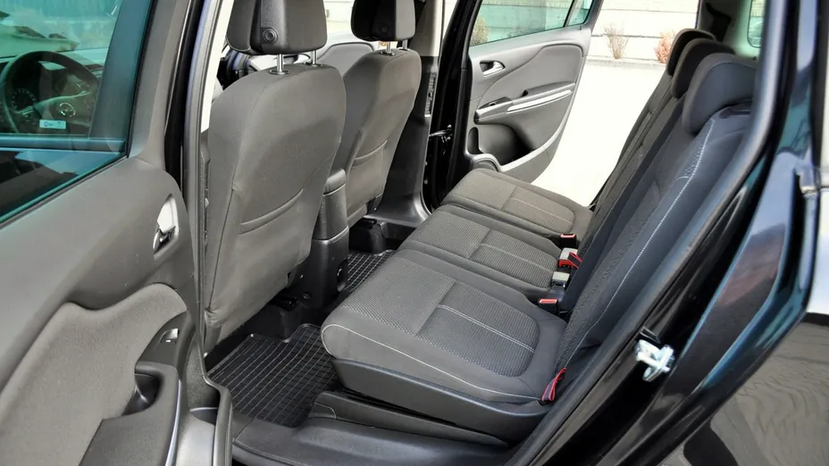 OPEL Zafira -
