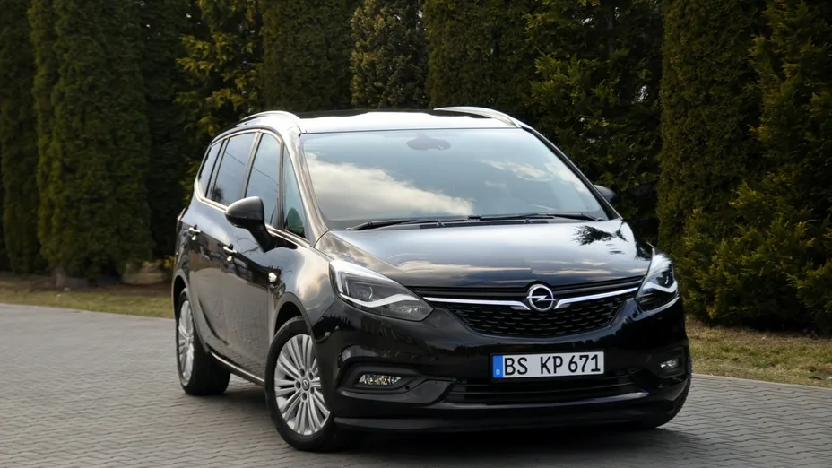 OPEL Zafira -