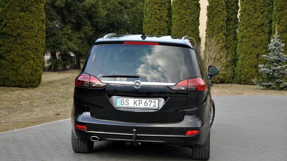 OPEL Zafira -