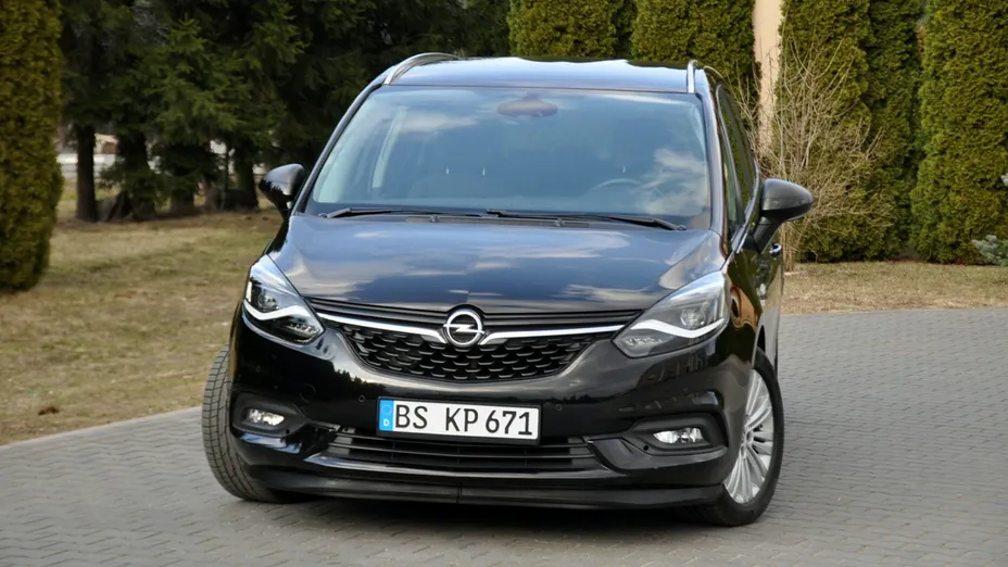 OPEL Zafira -