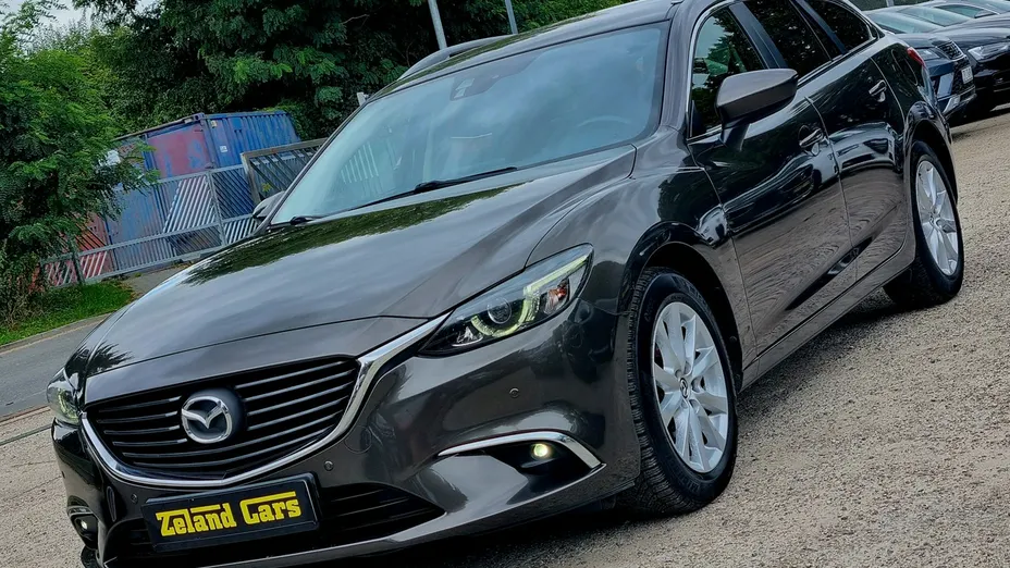 MAZDA 6 -
