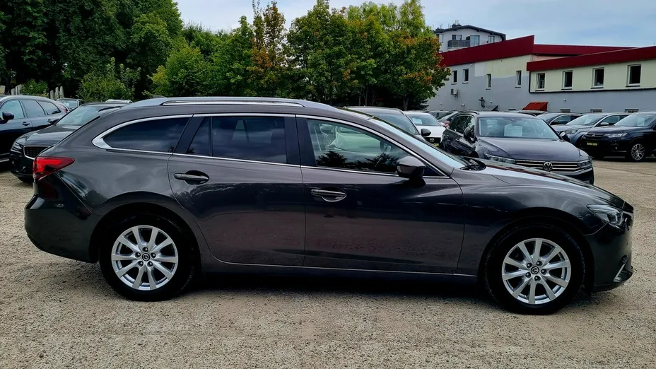 MAZDA 6 -