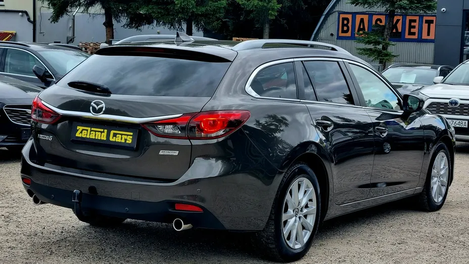 MAZDA 6 -