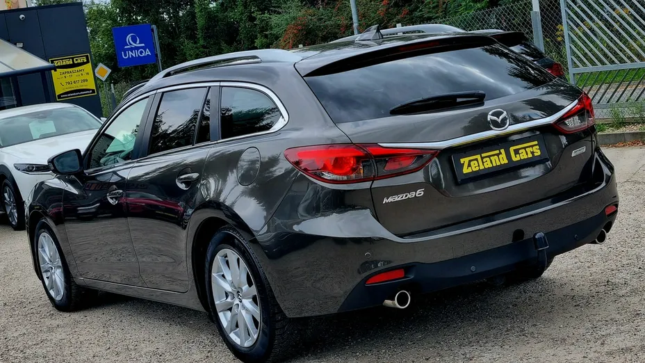 MAZDA 6 -
