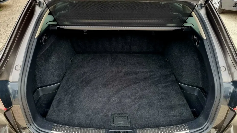 MAZDA 6 -