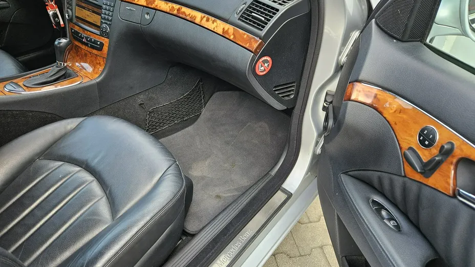 MERCEDES-BENZ E Klasa -
