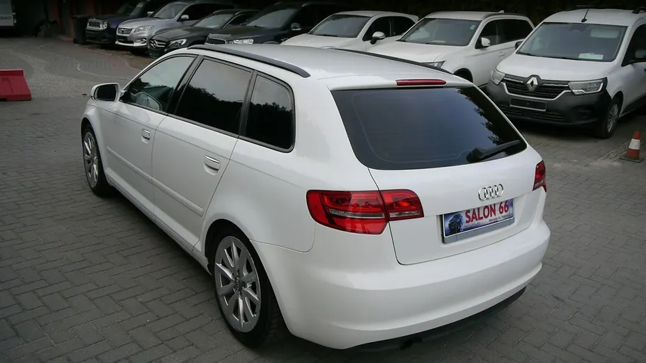 AUDI A3 -