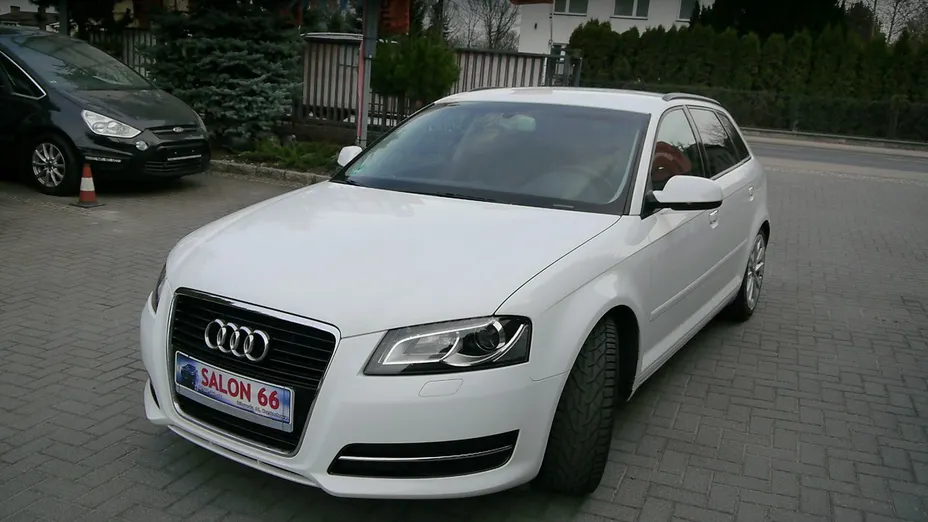 AUDI A3 -
