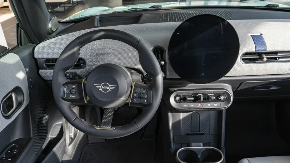 MINI Cooper -