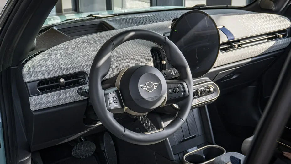 MINI Cooper -